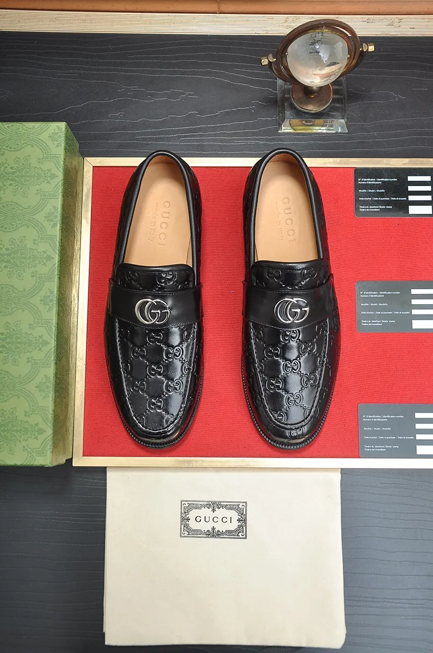 Men's men's shoes💰520💶【GUCCI】 (high-end Niuli) new model🍀Gucci* - top version Gucci classic casual leather shoes! It is made of imported original cowhide and has a comfortable first layer of cowhide lining! Original wear-resistant rubber outsole! High quality products! Code number 38-44!